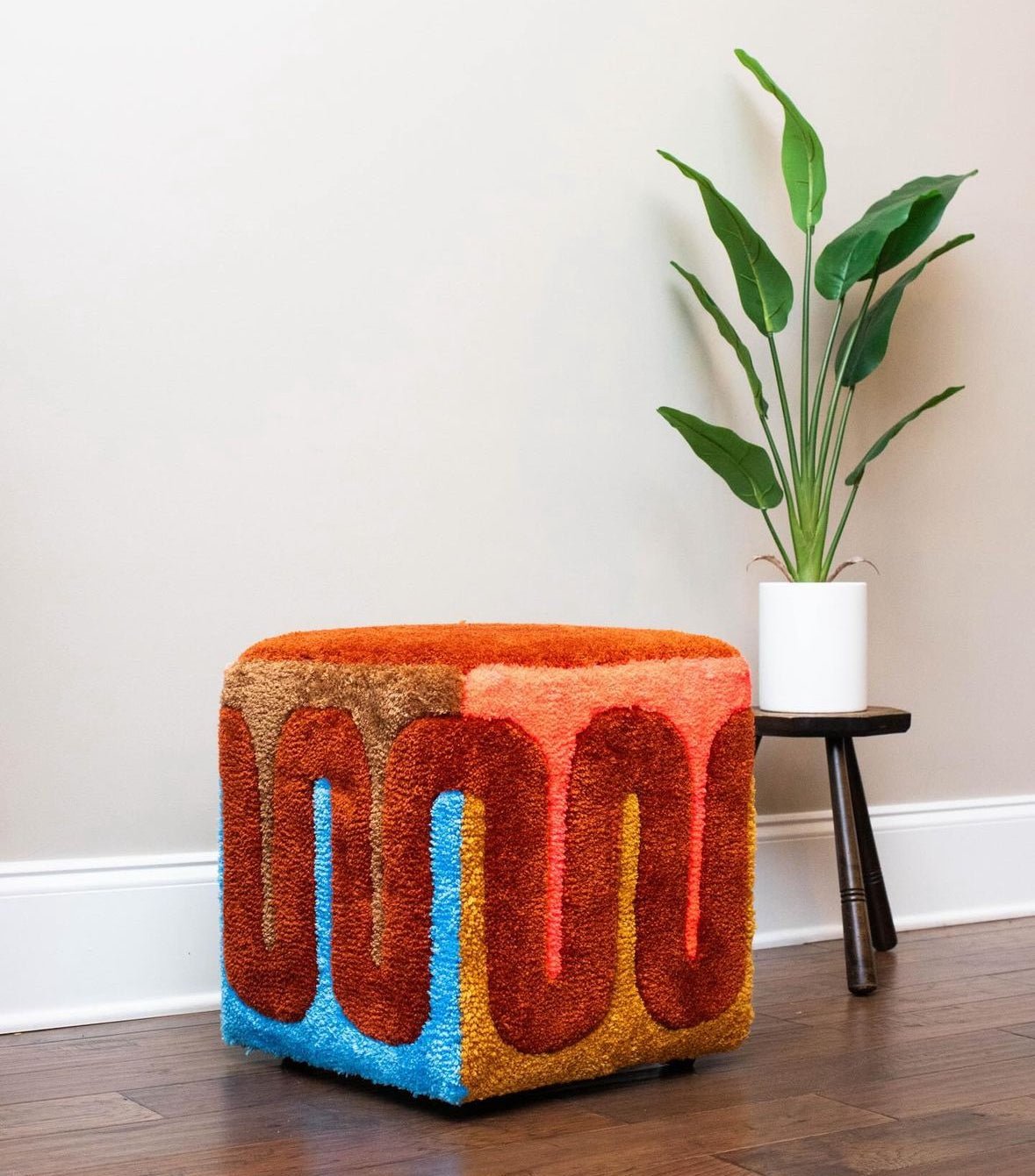 Custom ottoman - Goodtoknowyoushop
